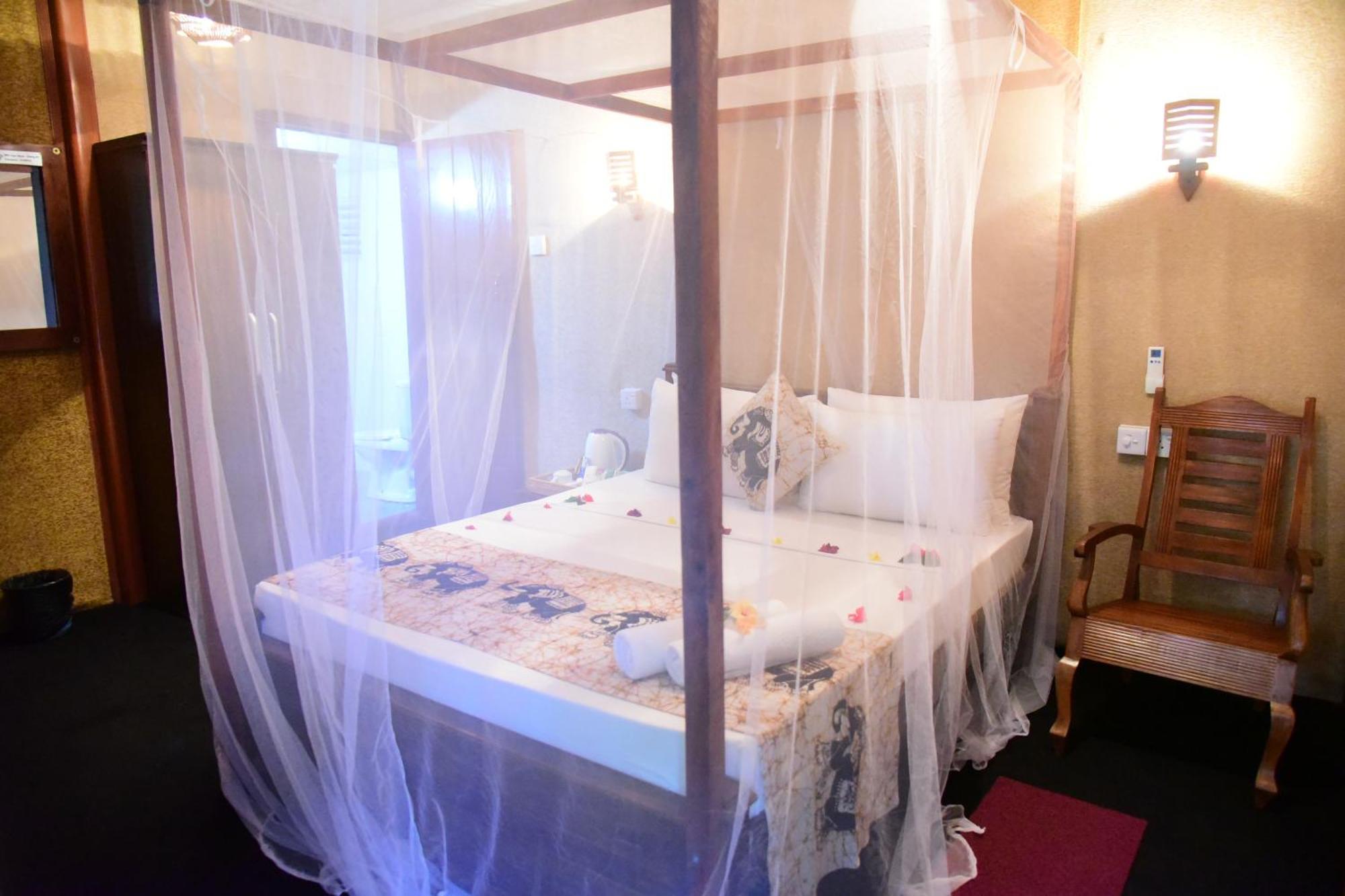 Villa Sunny Days Хиккадува Экстерьер фото