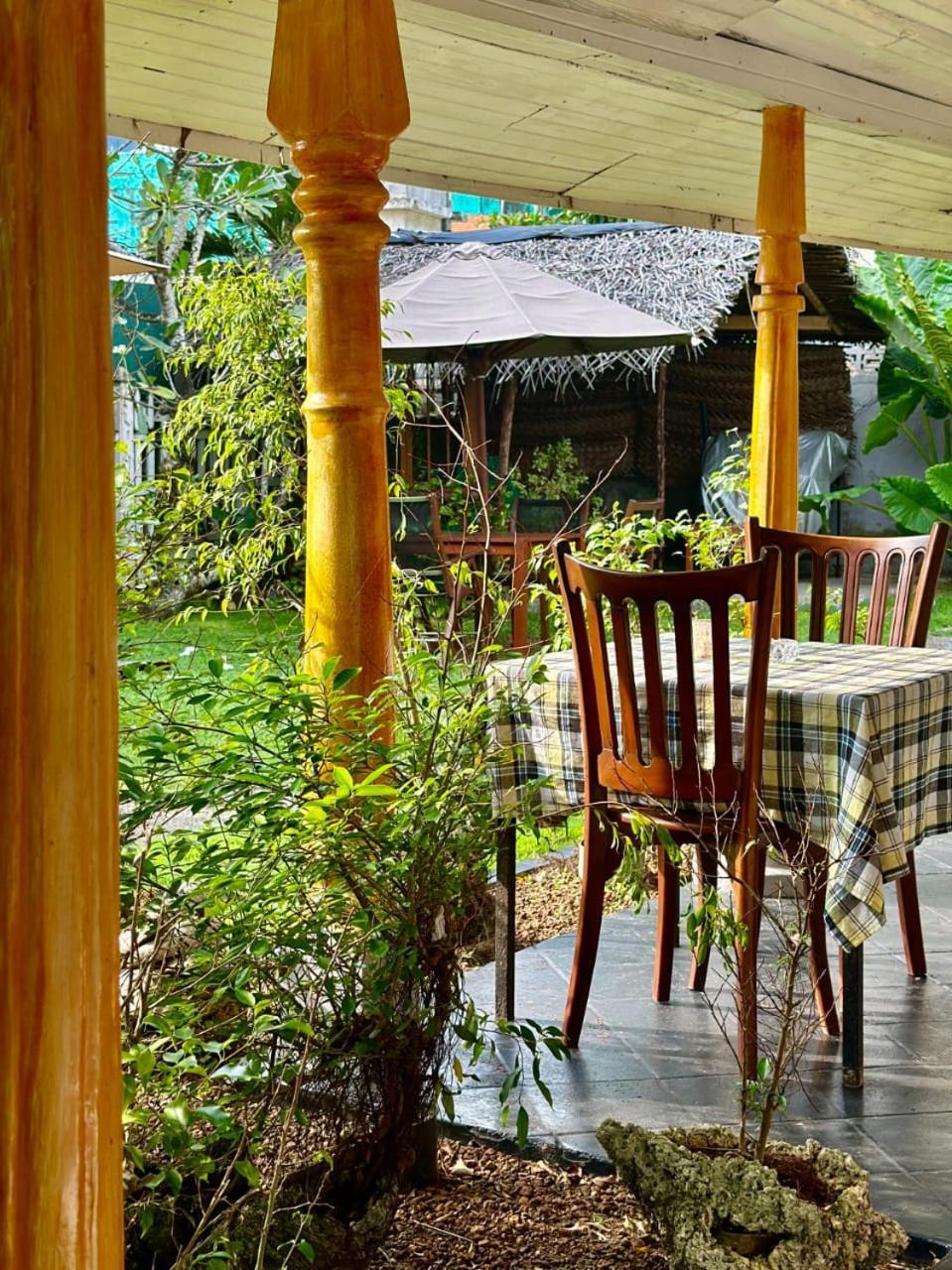 Villa Sunny Days Хиккадува Экстерьер фото